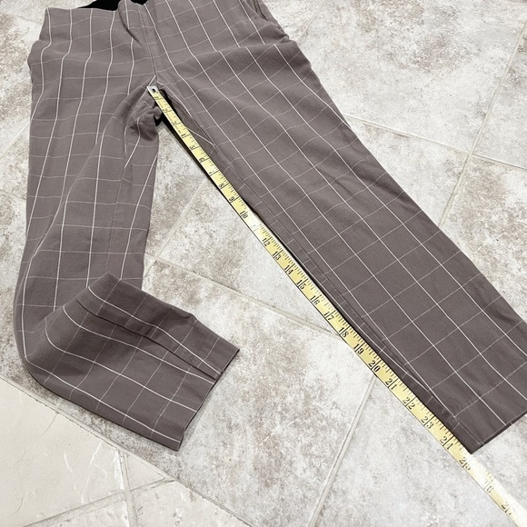A New Day Bi Stretch Skinny Ankle Pants Mid Rise Beige Gray Brown Plaid Size 2 - Picture 5 of 9